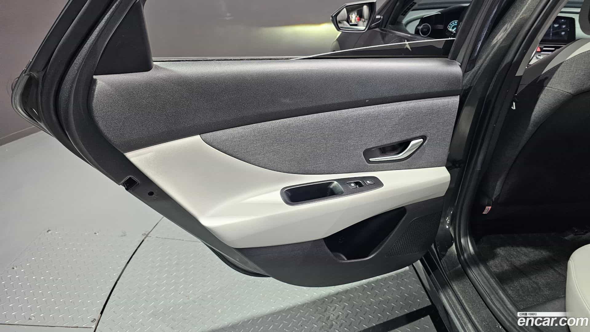 AVANTE Hyundai 2021.4-INNER-035