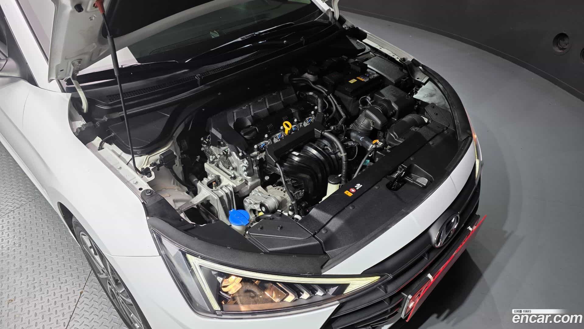 AVANTE Hyundai 2020.1-OUTER-006