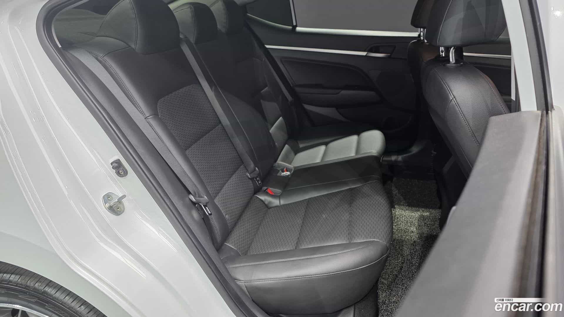 AVANTE Hyundai 2020.1-OPTION-015