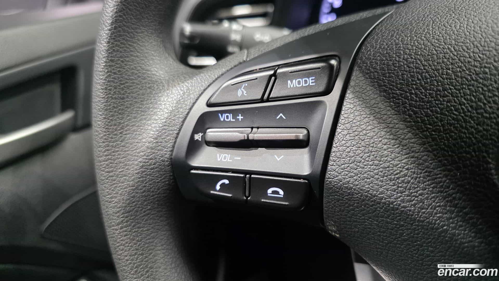 AVANTE Hyundai 2020.1-OPTION-019