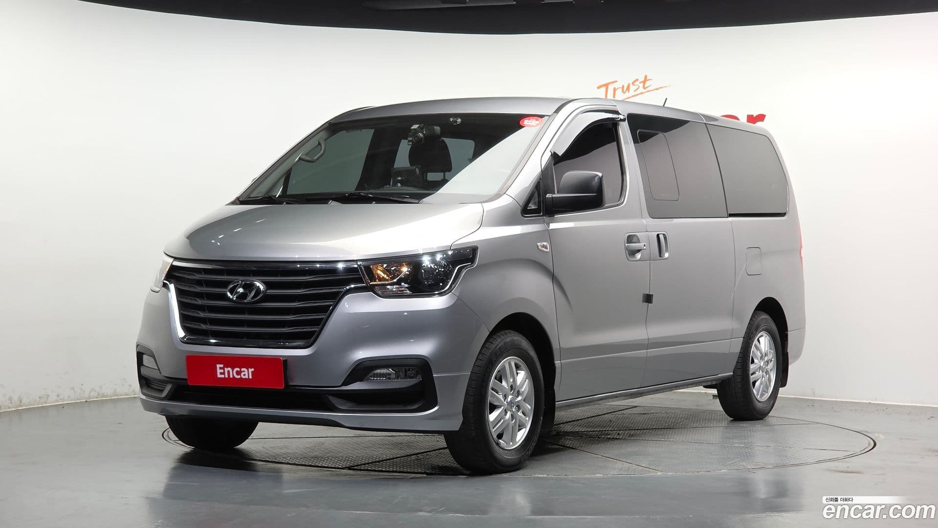 Main__Slider__Photo:Starex Hyundai 2019.5-0