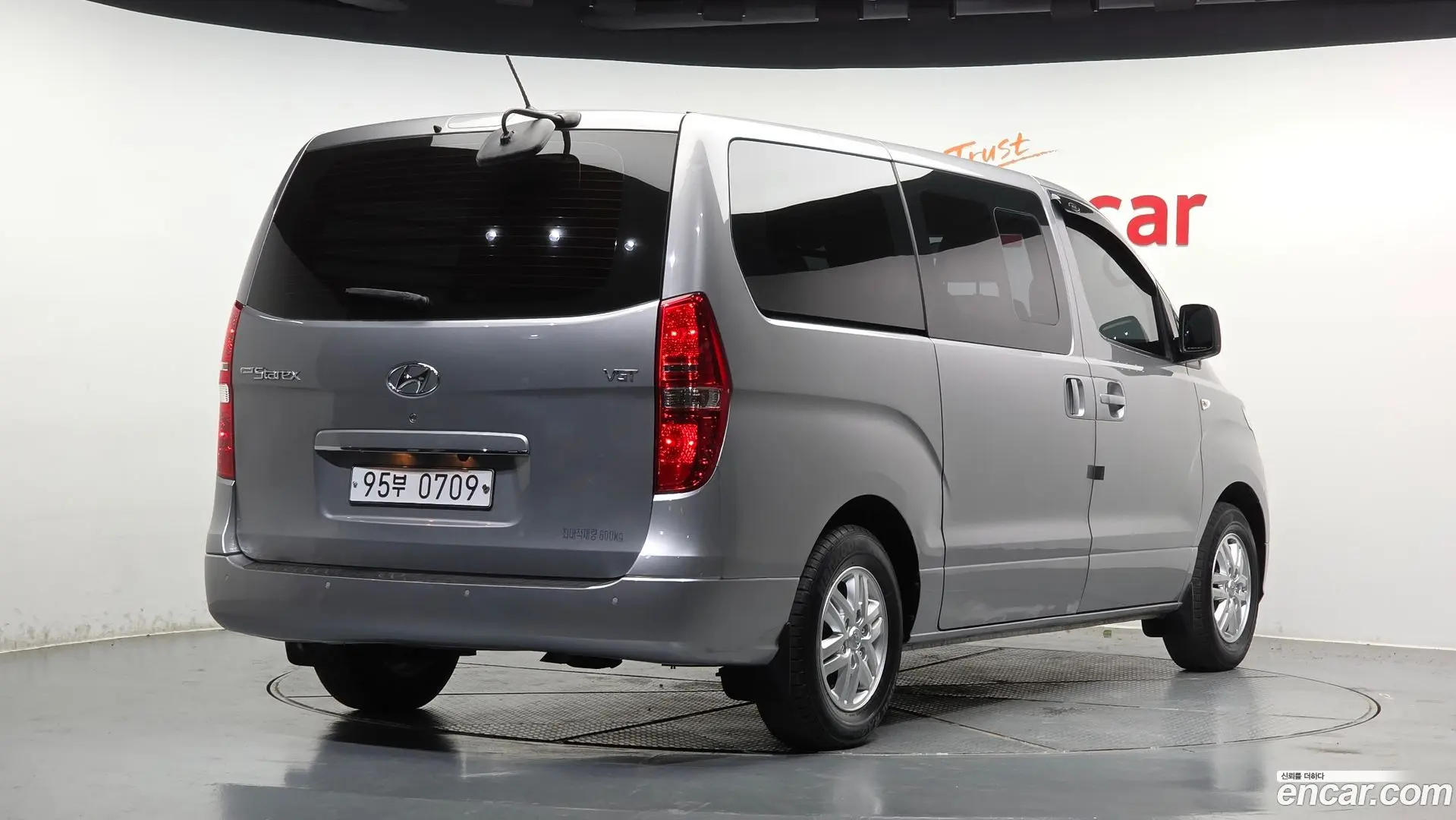 Main__Slider__Photo:Starex Hyundai 2019.5-1