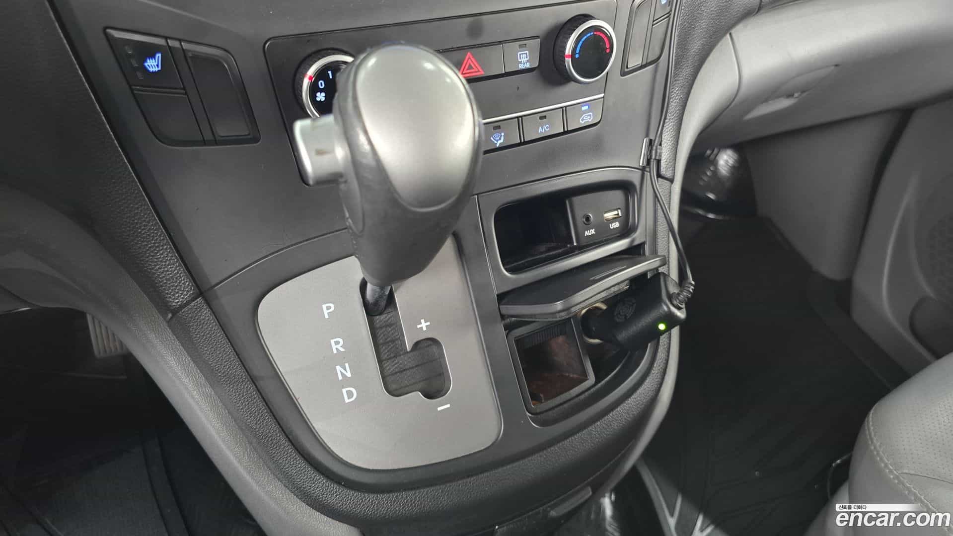 Starex Hyundai 2019.5-INNER-009