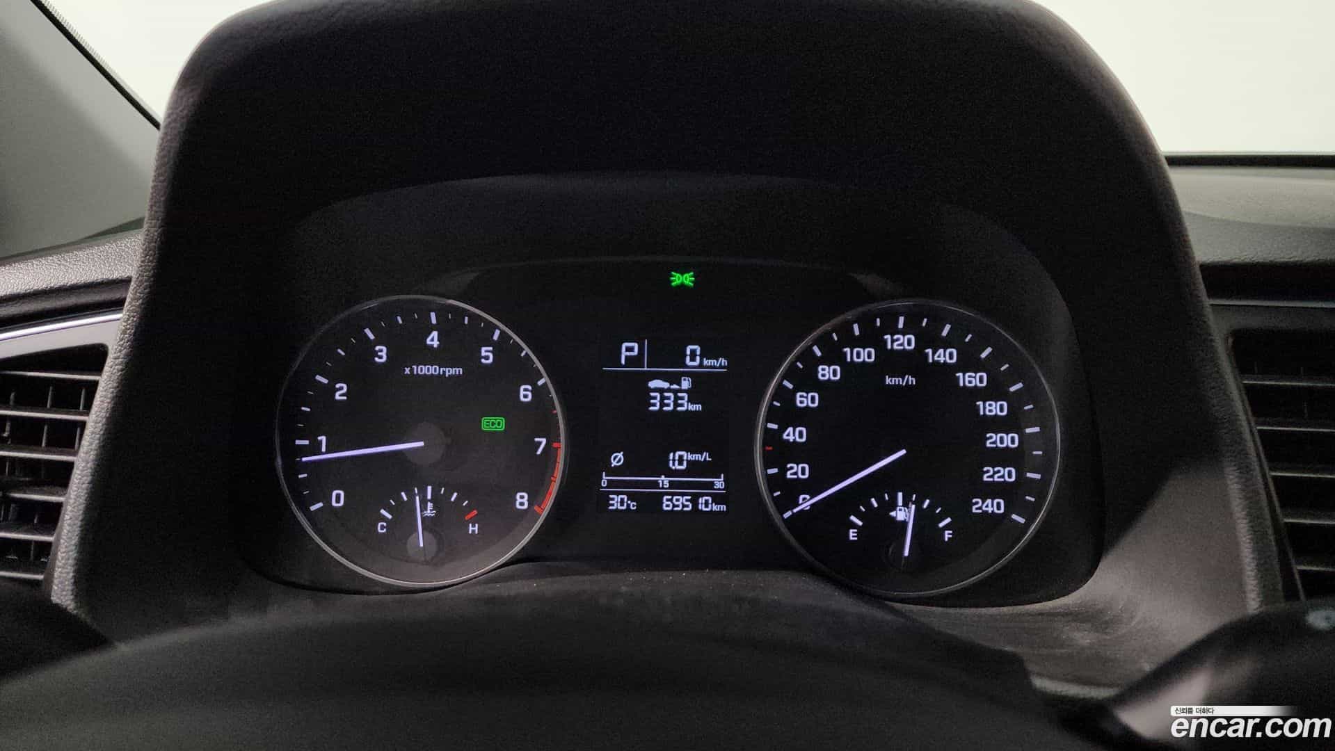 AVANTE Hyundai 2015.9-INNER-008