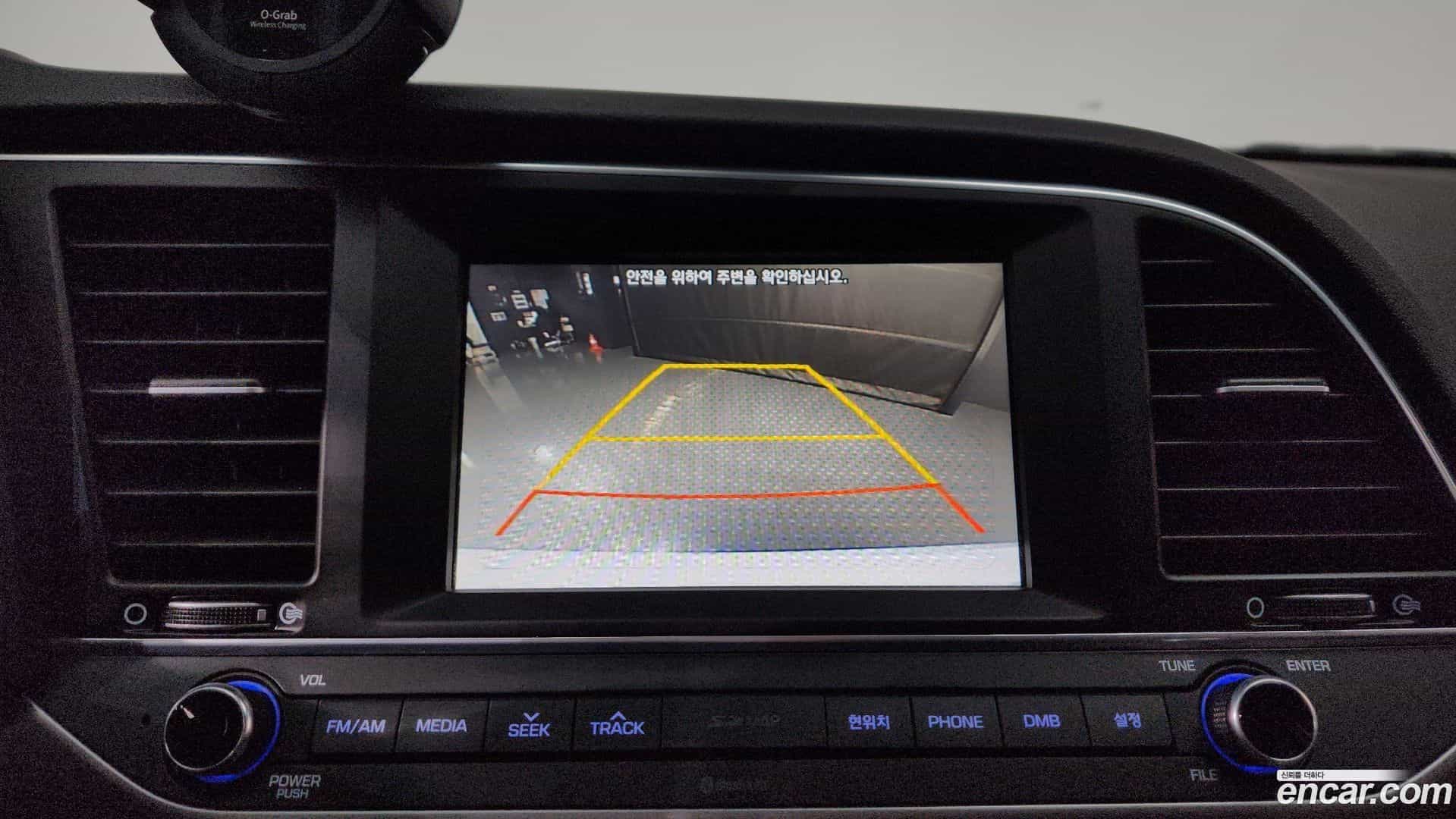 AVANTE Hyundai 2015.9-OPTION-019