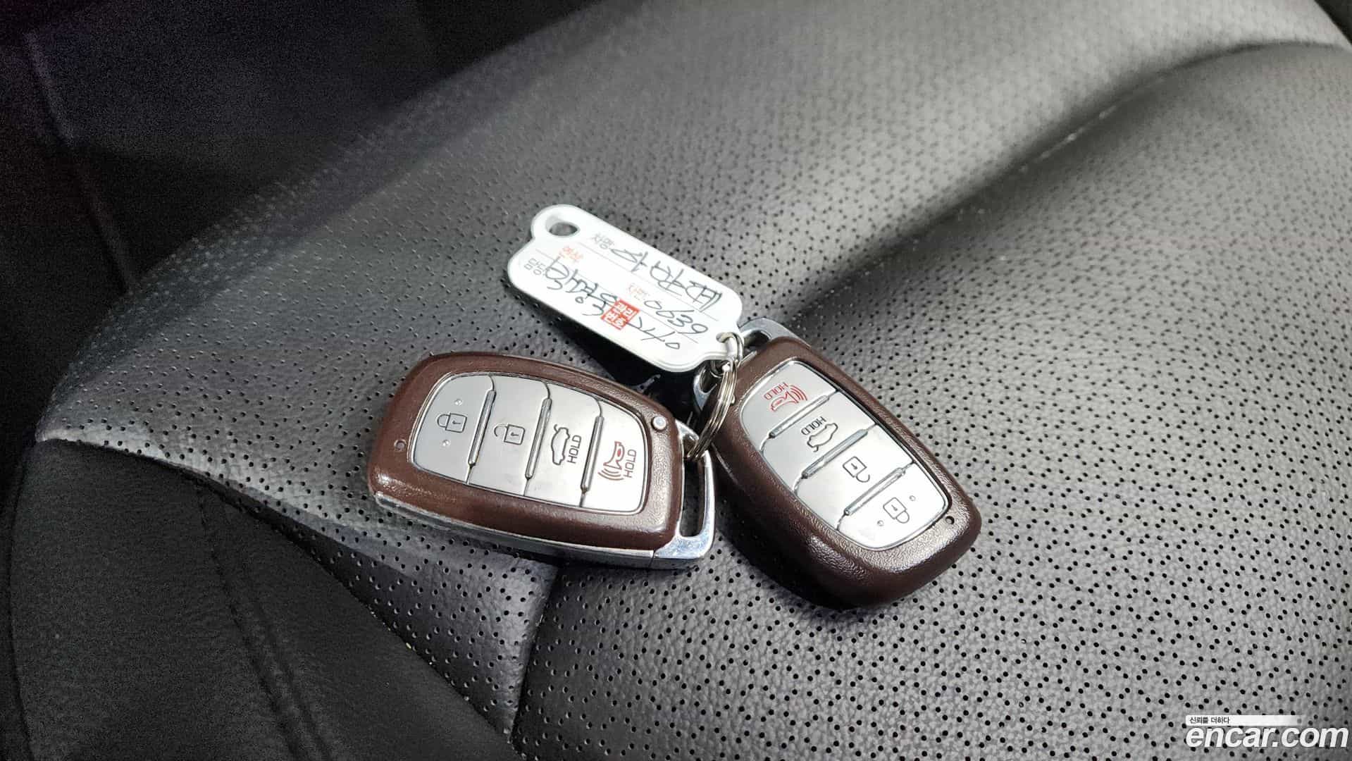 AVANTE Hyundai 2015.9-OPTION-020