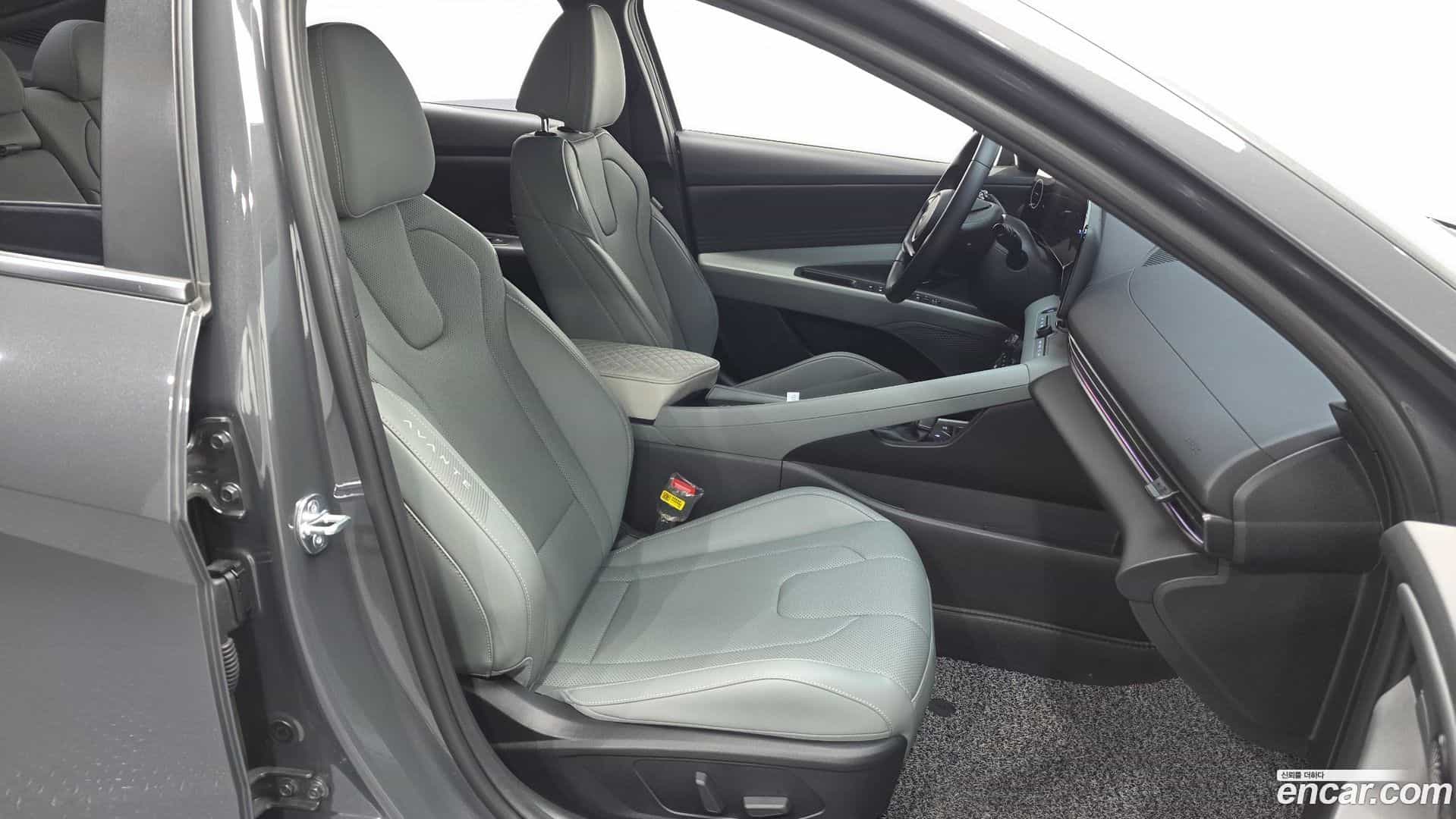 AVANTE Hyundai 2023.3-OPTION-016