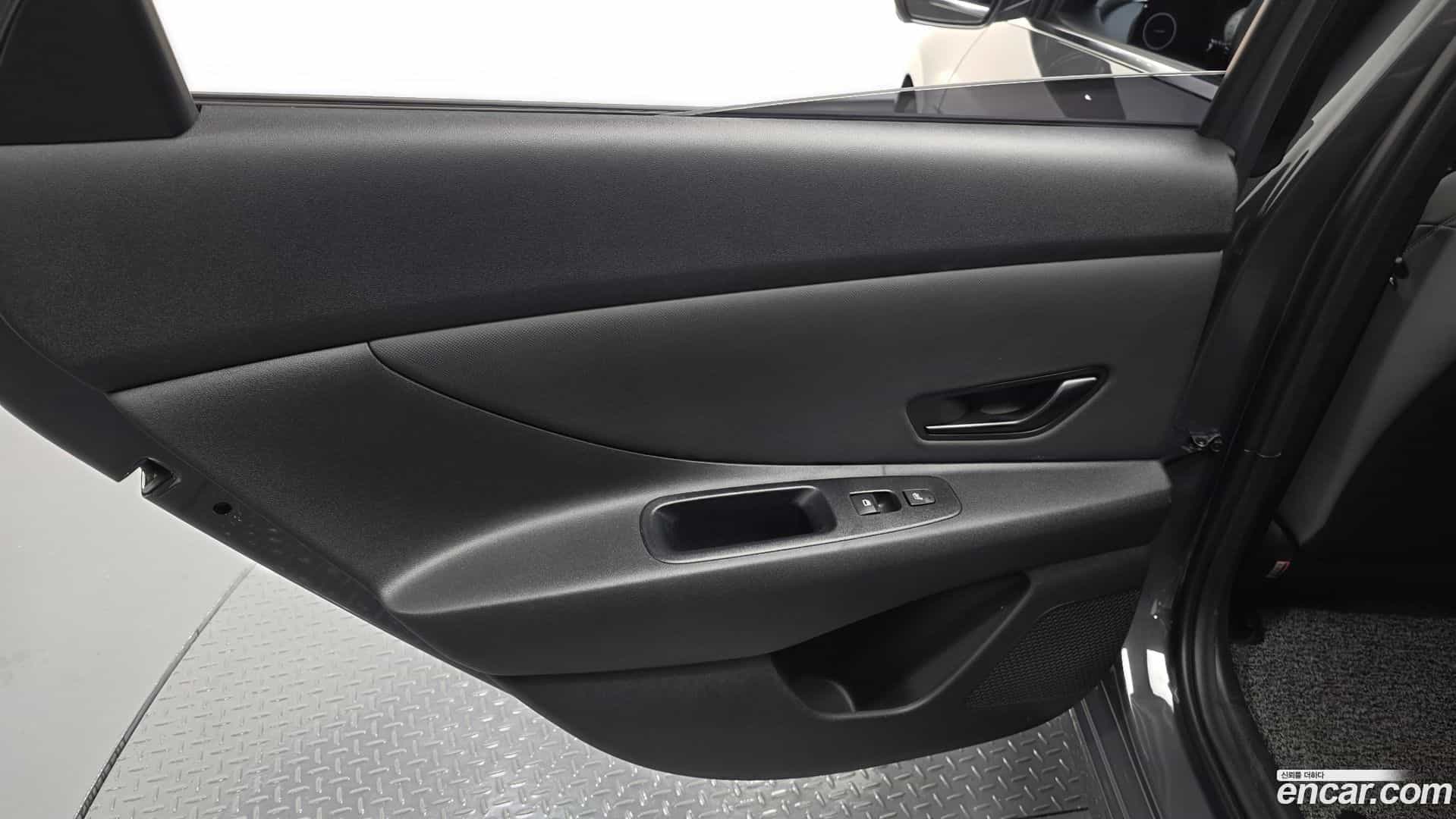 AVANTE Hyundai 2023.3-INNER-035