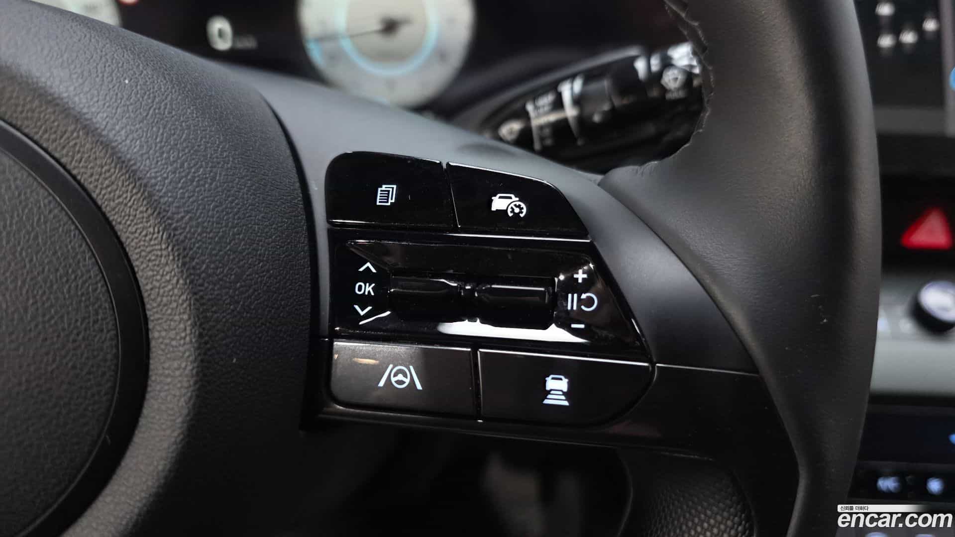 AVANTE Hyundai 2023.3-INNER-036