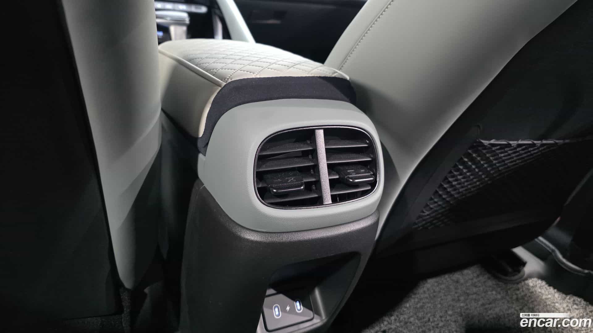 AVANTE Hyundai 2023.3-OPTION-042