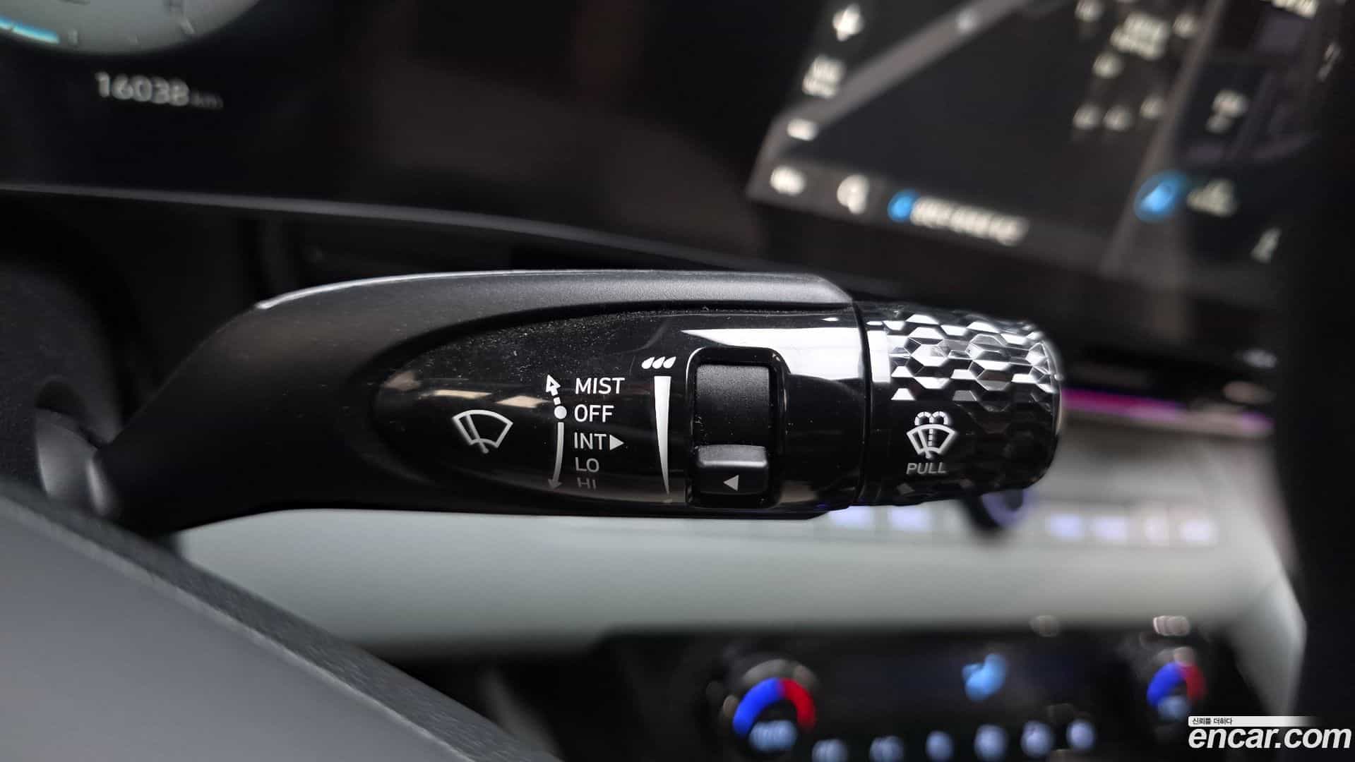 AVANTE Hyundai 2023.3-OPTION-045