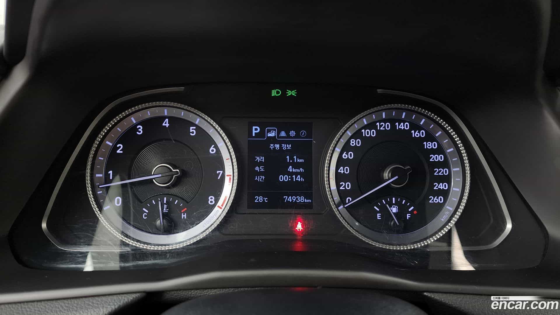 Sonata Hyundai 2019.4-INNER-008