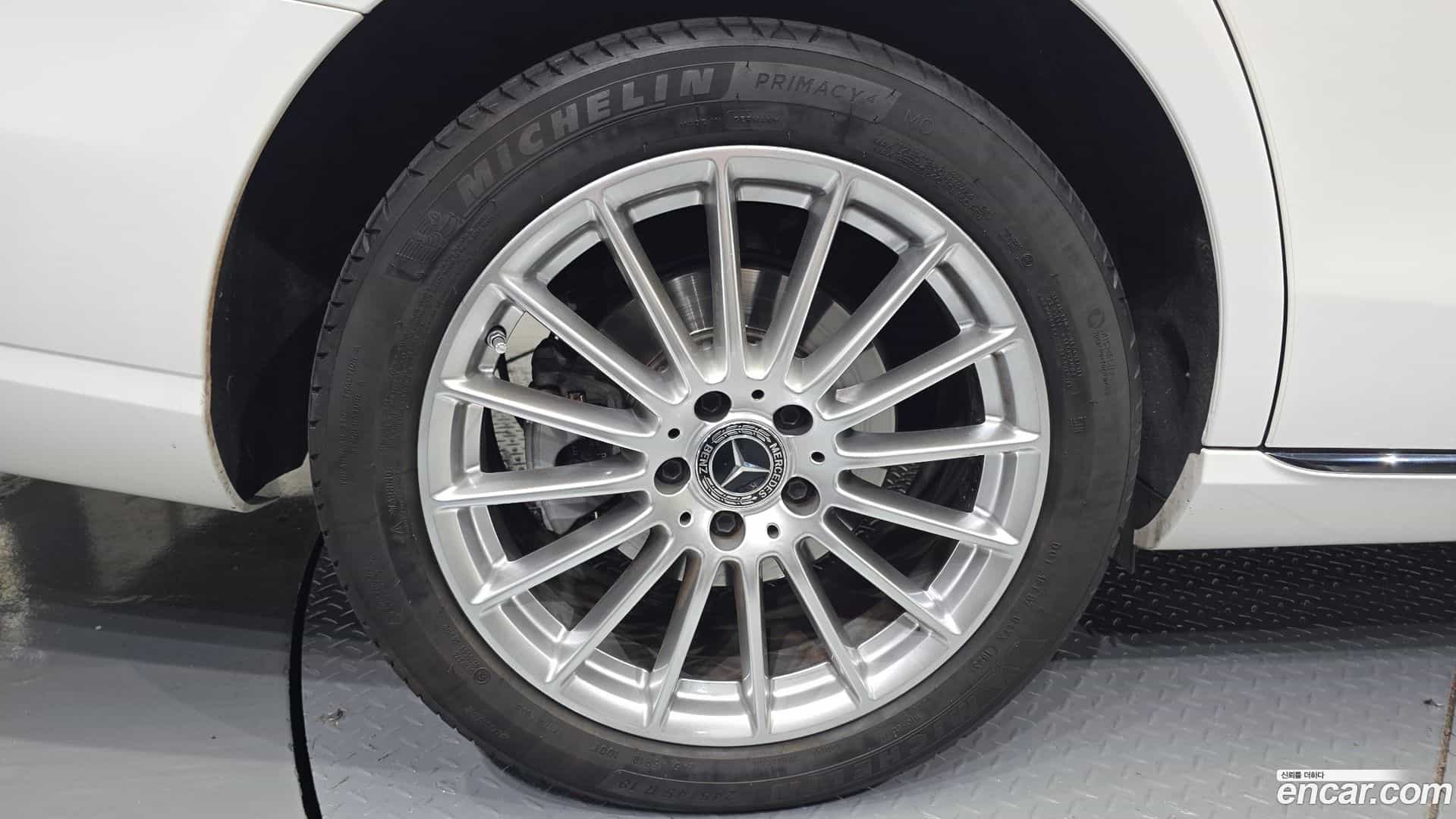E-Class Mercedes-Benz 2023.6-OUTER-005