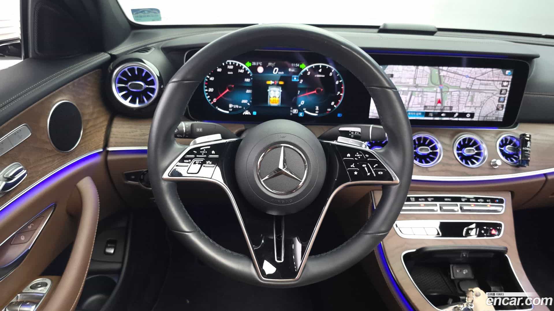 E-Class Mercedes-Benz 2023.6-OPTION-017