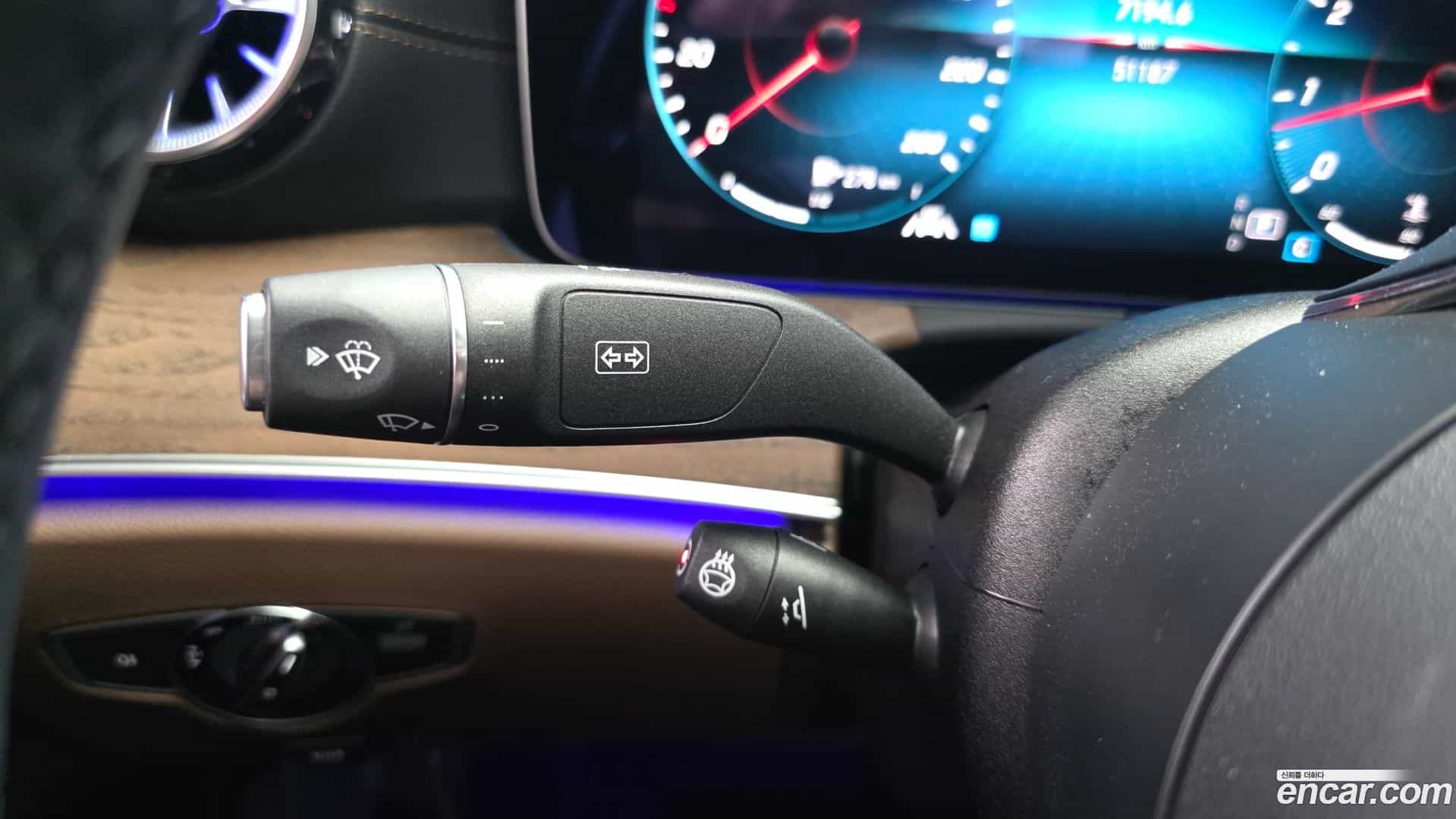 E-Class Mercedes-Benz 2023.6-OPTION-024