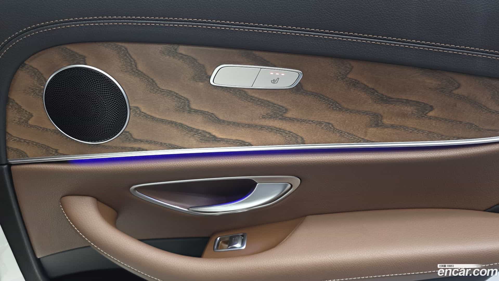 E-Class Mercedes-Benz 2023.6-OPTION-047