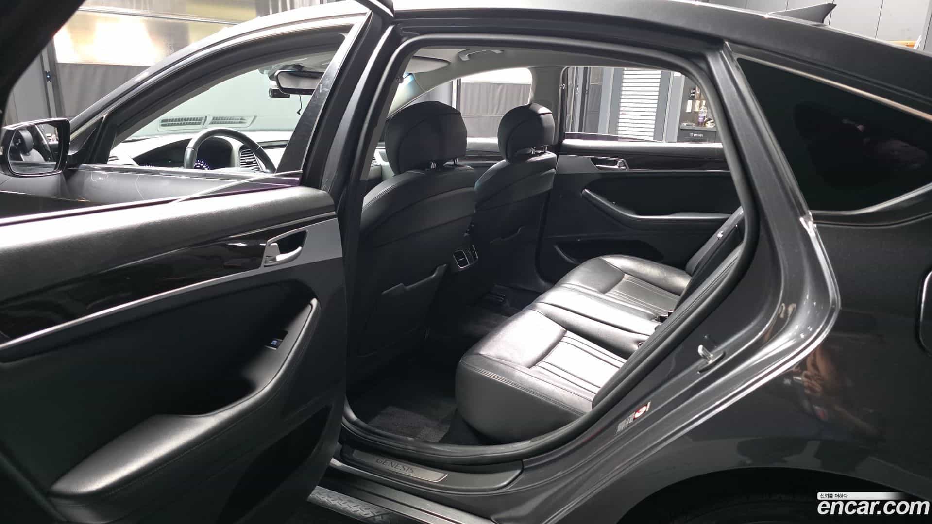 G80 Genesis 2019.9-INNER-036