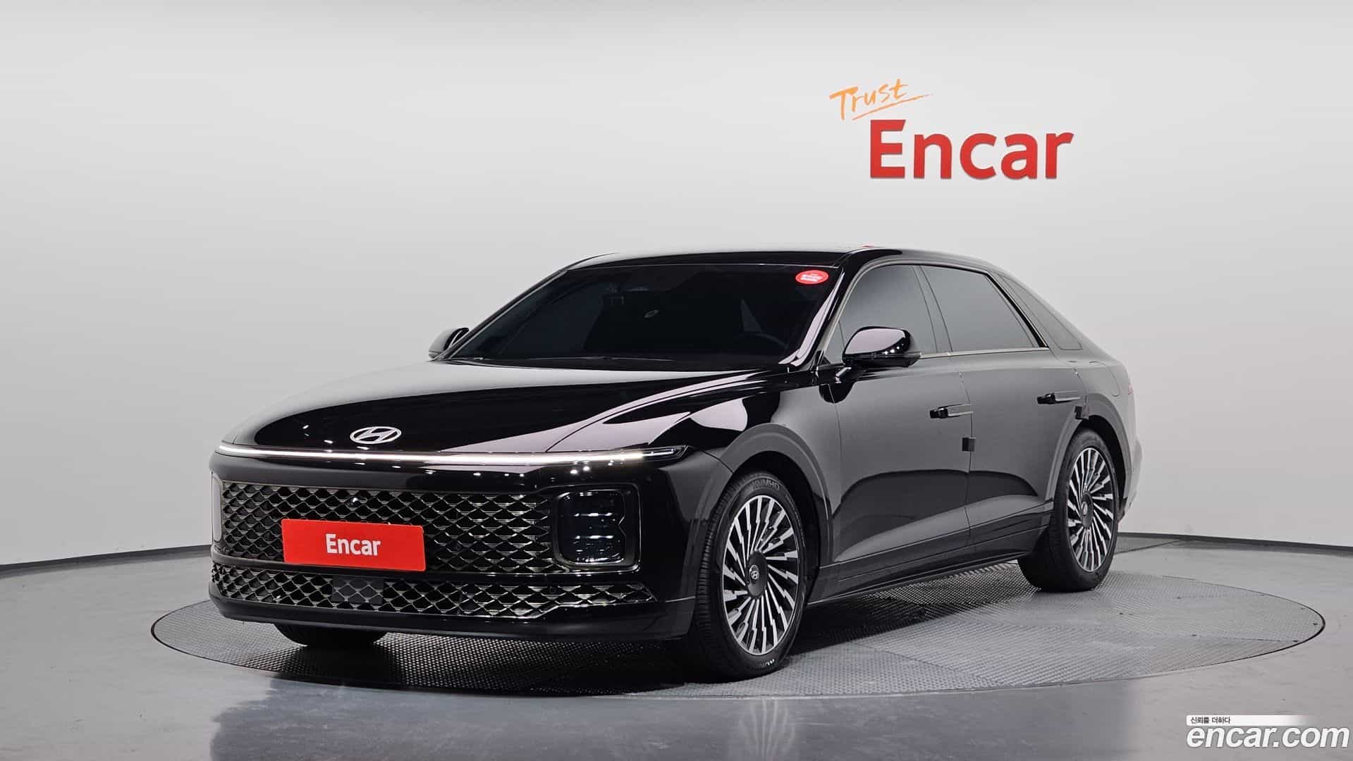 Grandeur Hyundai 2023.4-OUTER-001