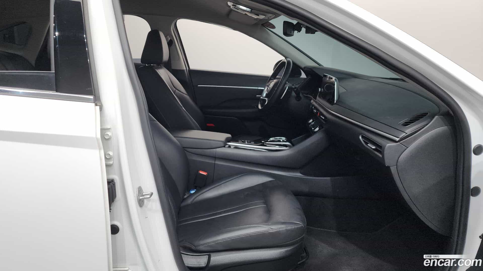 Sonata Hyundai 2022.8-INNER-036
