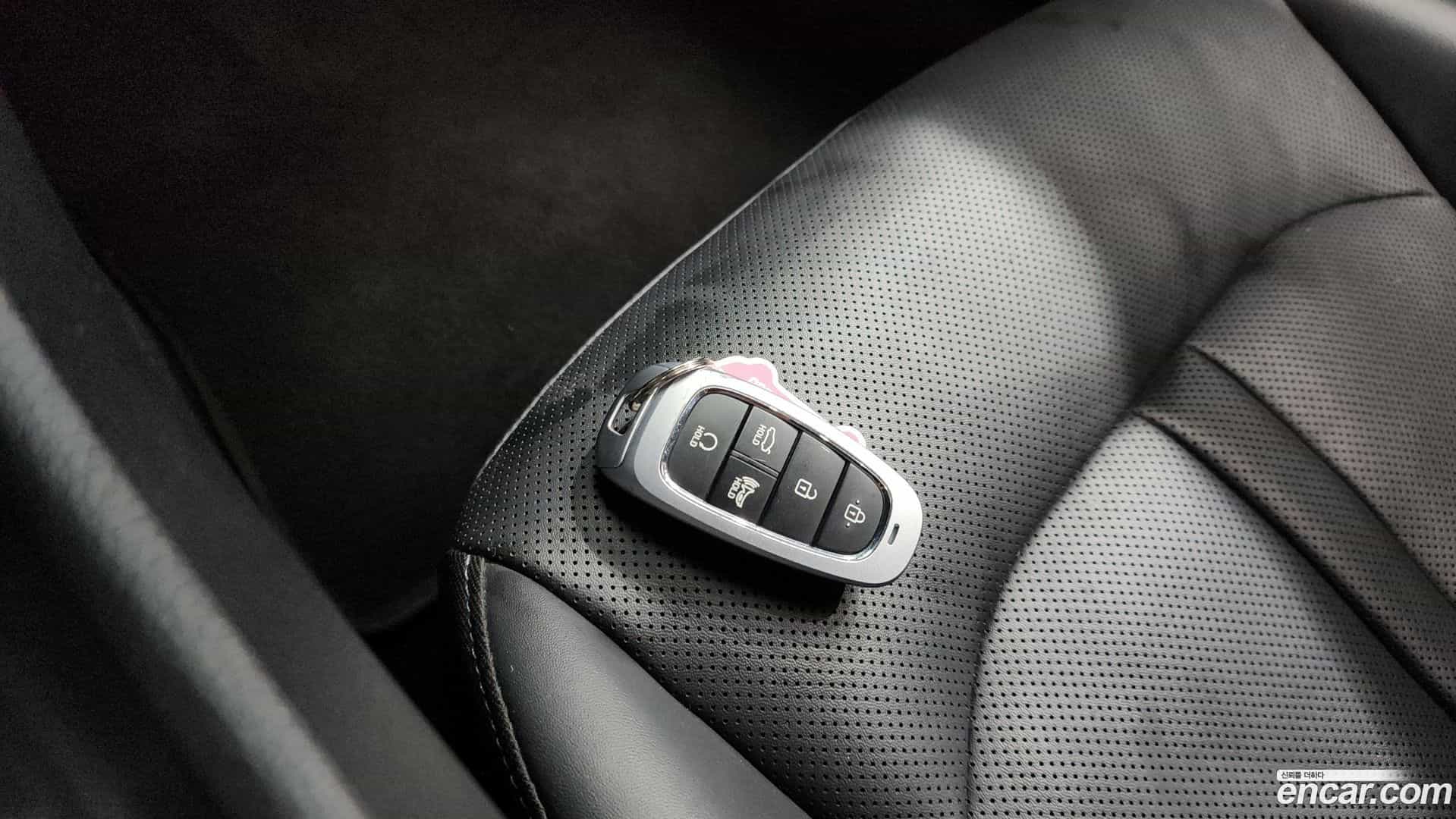 Sonata Hyundai 2022.8-OPTION-043