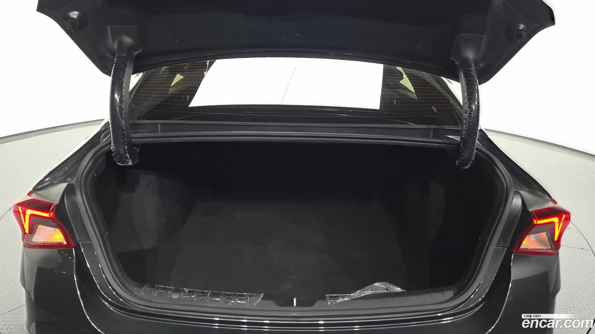 K5 Kia 2023.1-OPTION-024