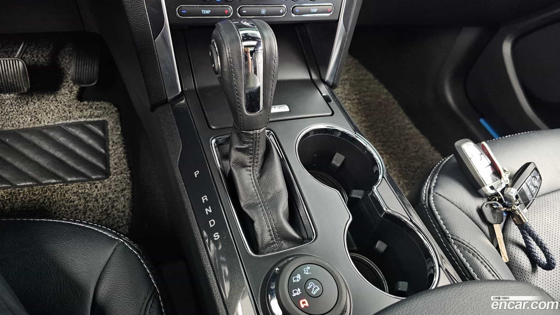 Explorer Ford 2019.4-INNER-009