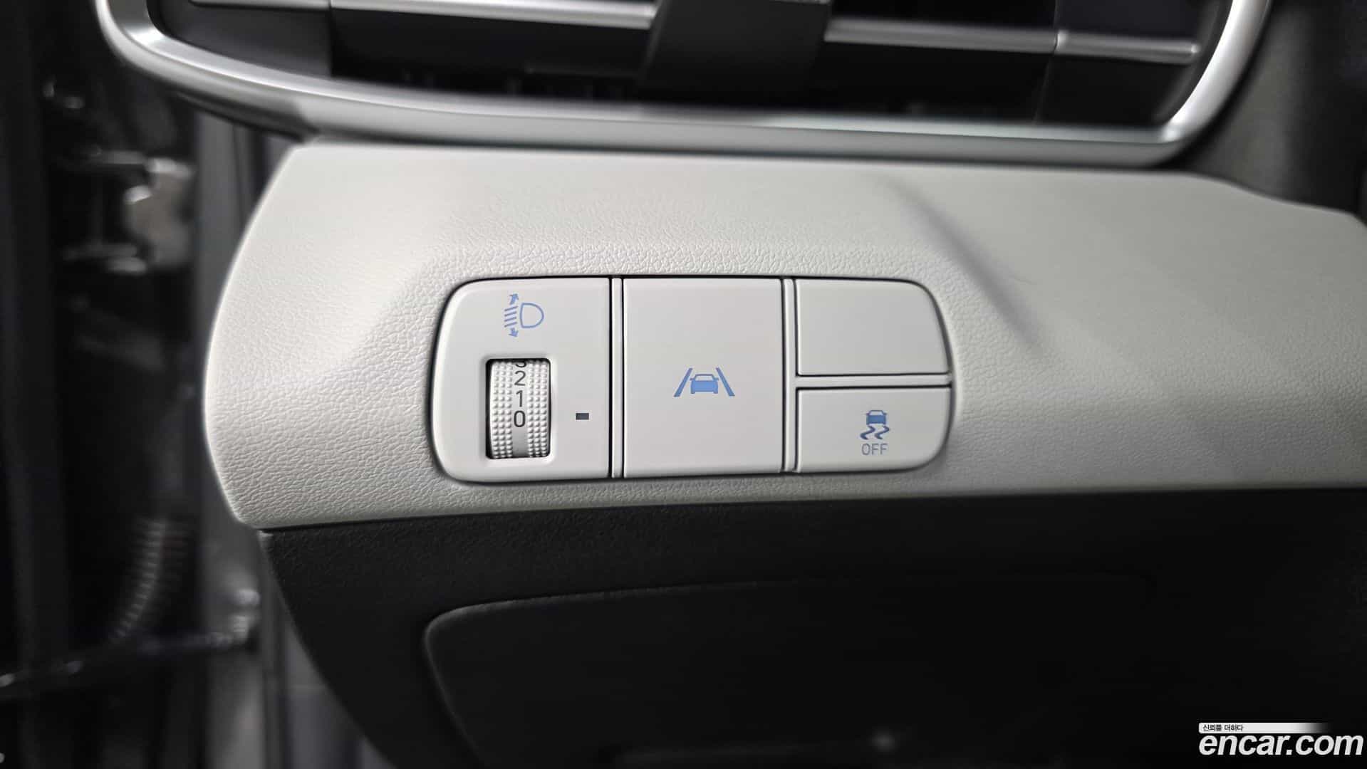 AVANTE Hyundai 2022.1-OPTION-018