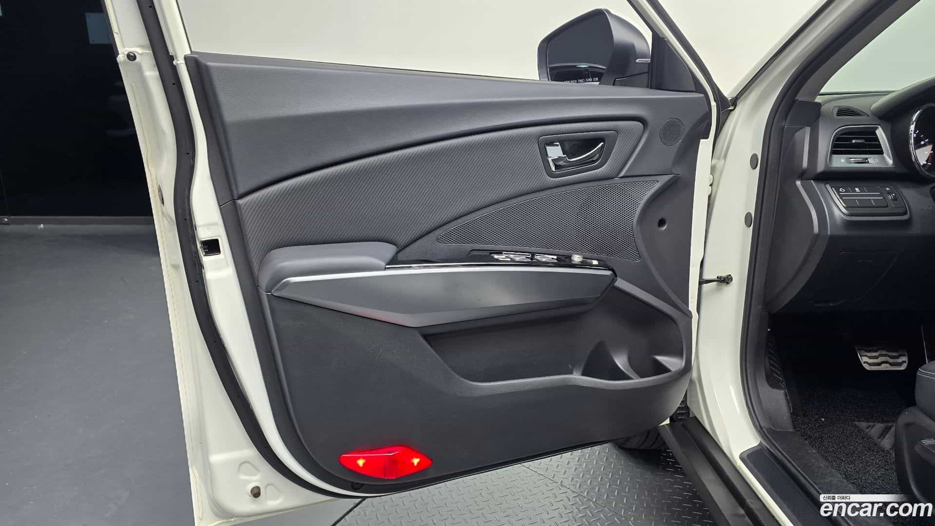 TIBOLI KG Mobility 2018.6-INNER-034