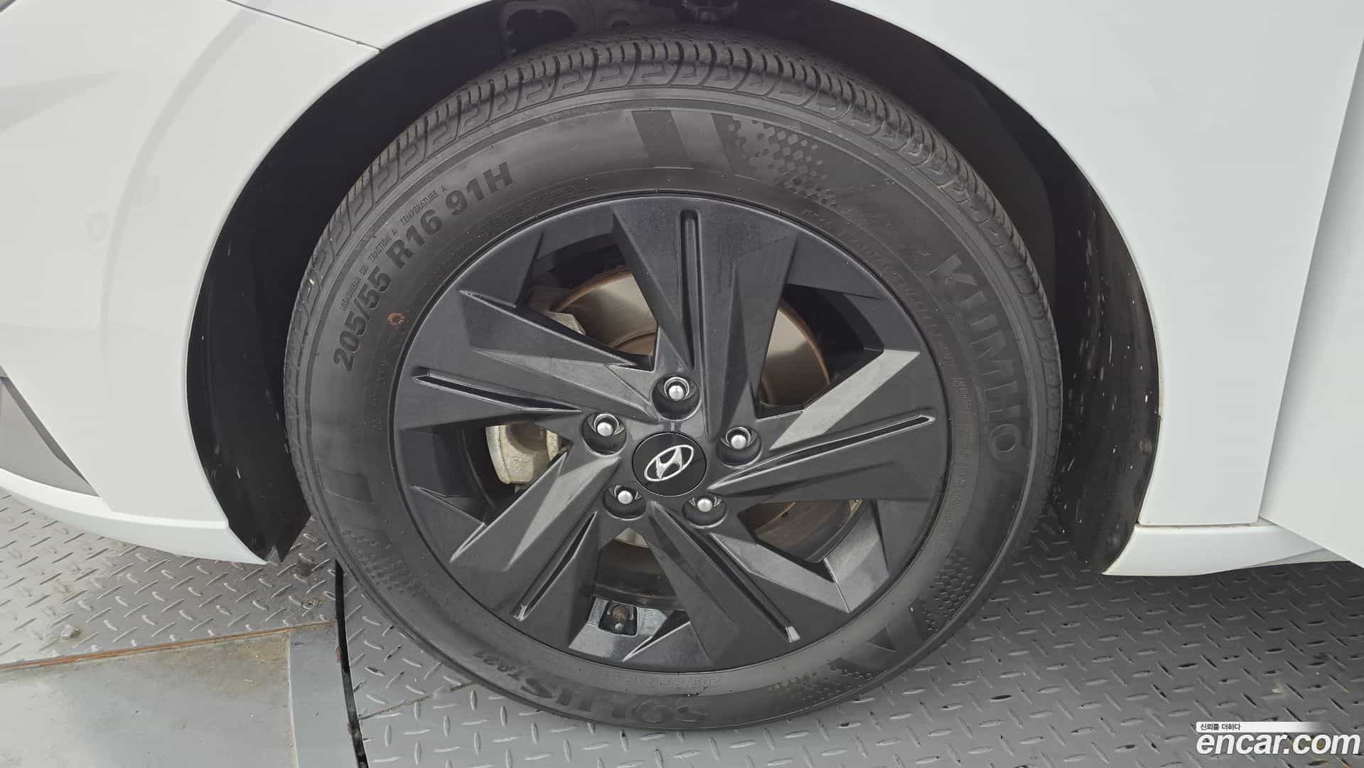 AVANTE Hyundai 2022.4-OUTER-005
