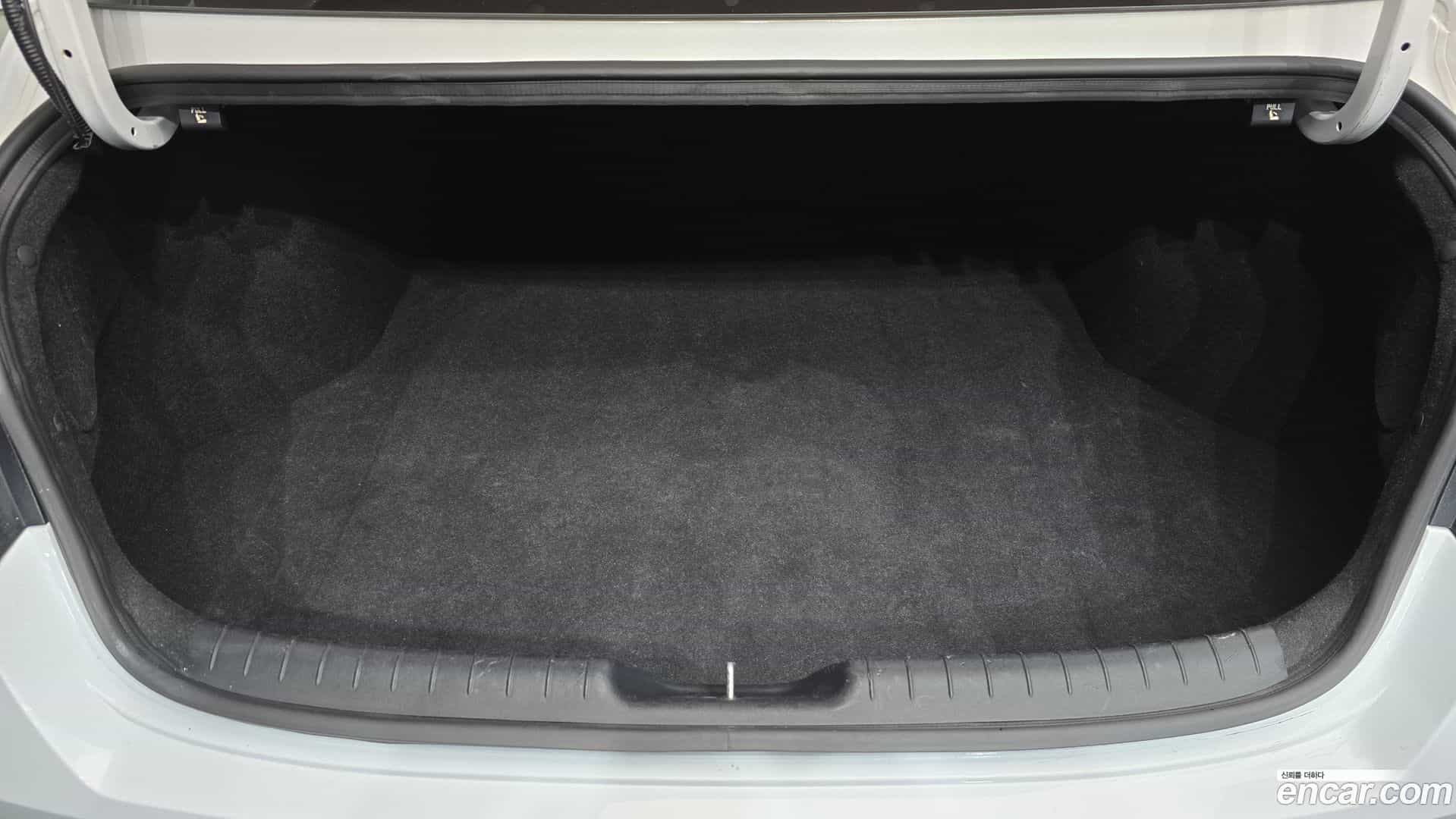 AVANTE Hyundai 2022.4-OPTION-041