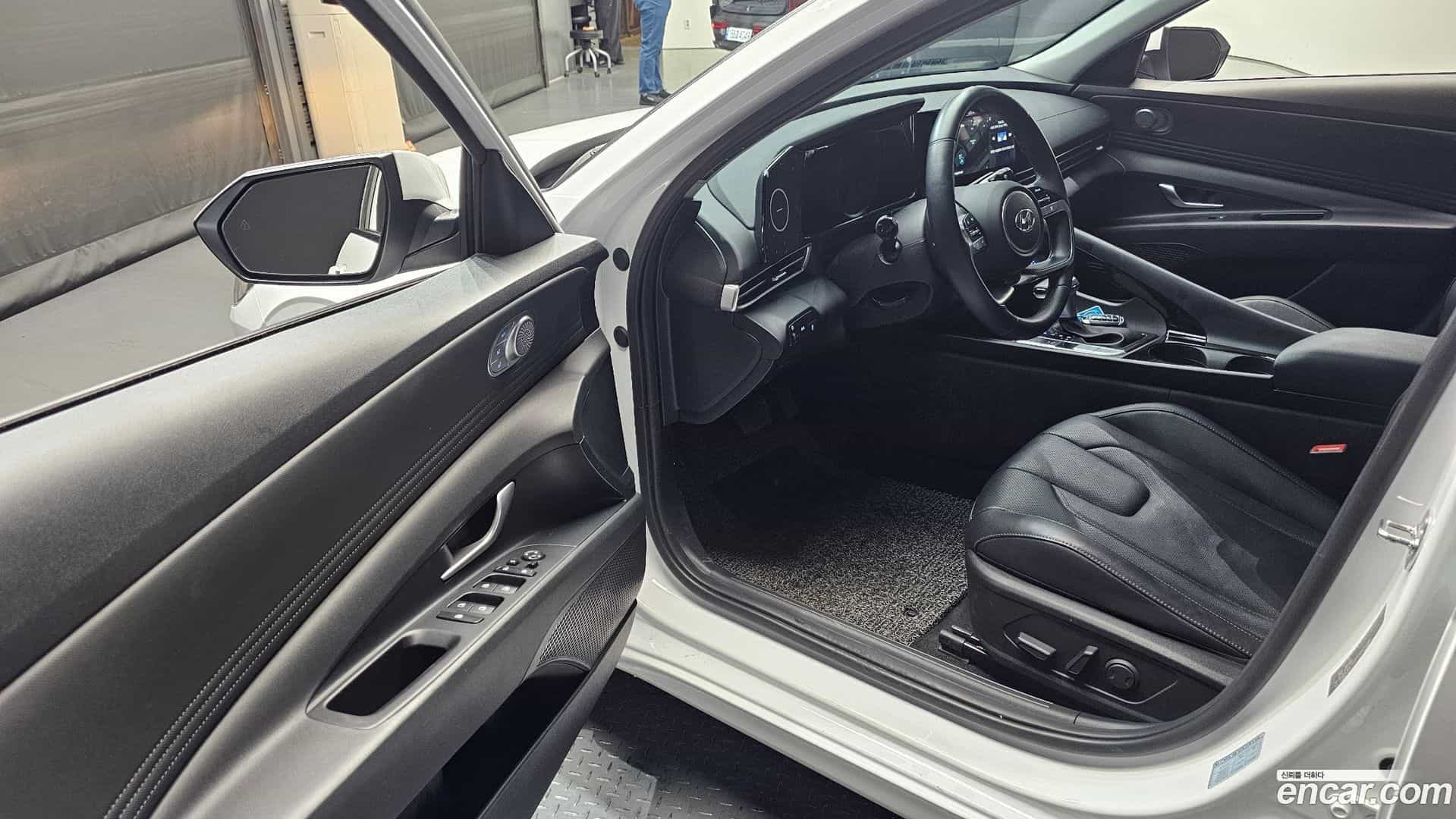 AVANTE Hyundai 2022.3-INNER-010