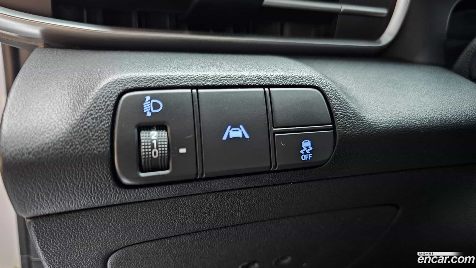 AVANTE Hyundai 2022.3-OPTION-040