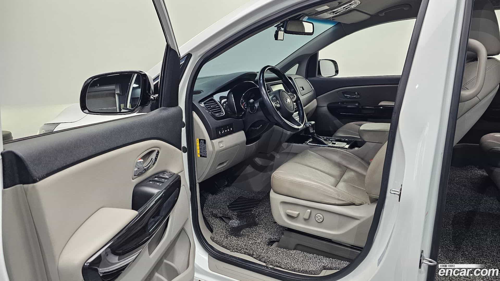 Canival Kia 2019.5-INNER-010
