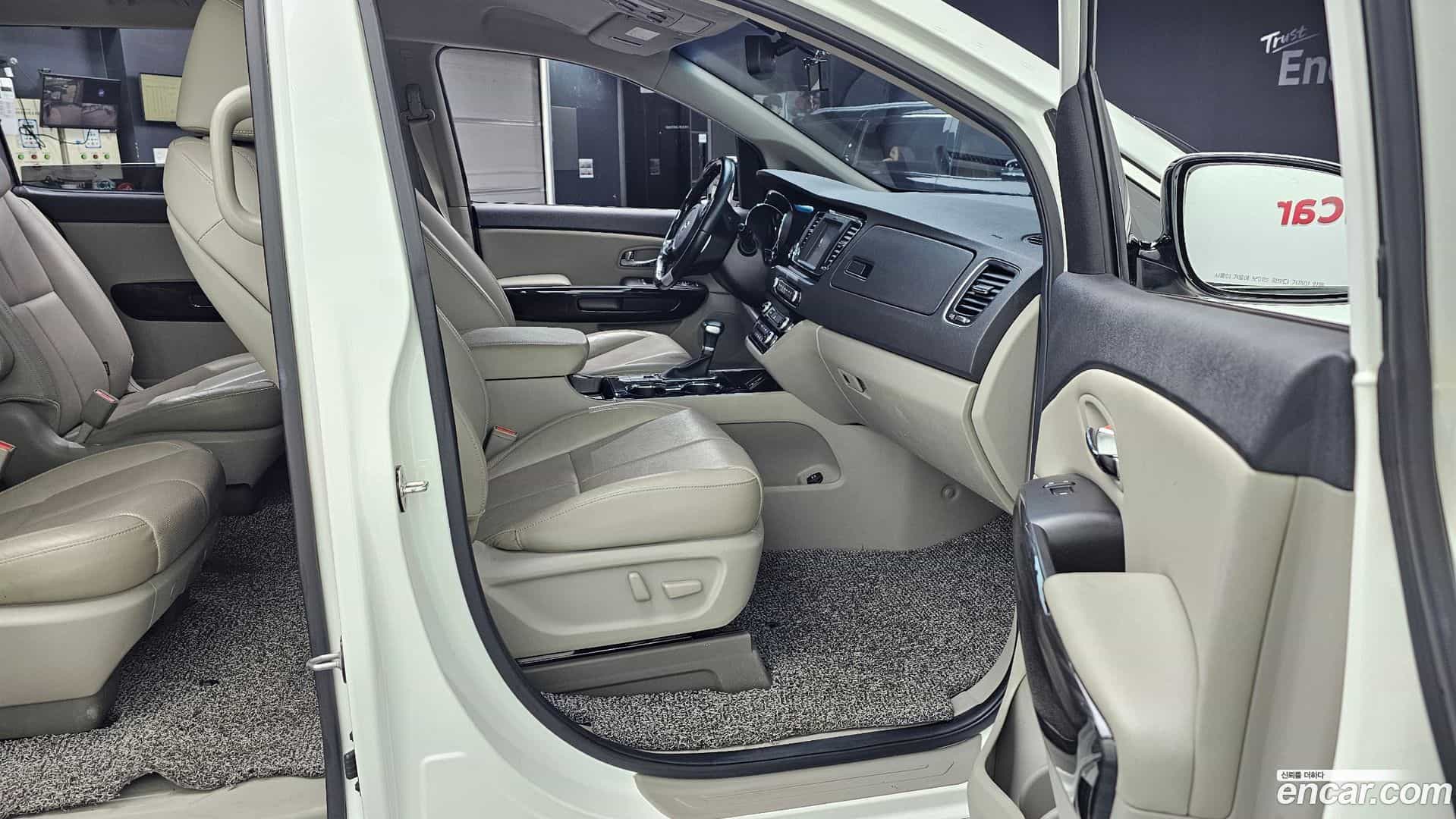 Canival Kia 2019.5-OPTION-015