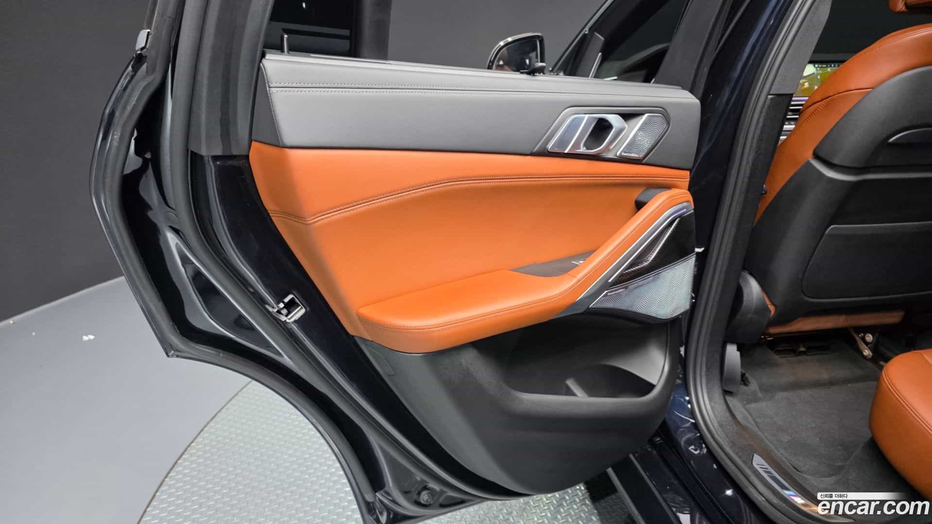 X6 BMW 2022.10-INNER-035