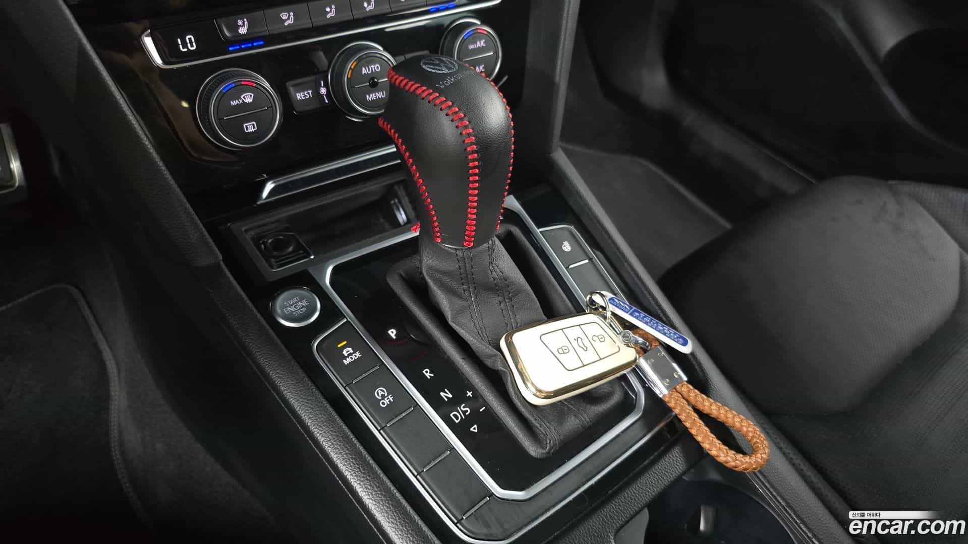 Arteon Volkswagen 2019.11-INNER-009