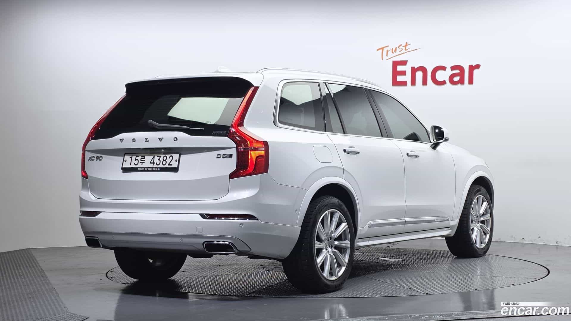 XC90 Volvo 2018.6-OUTER-002