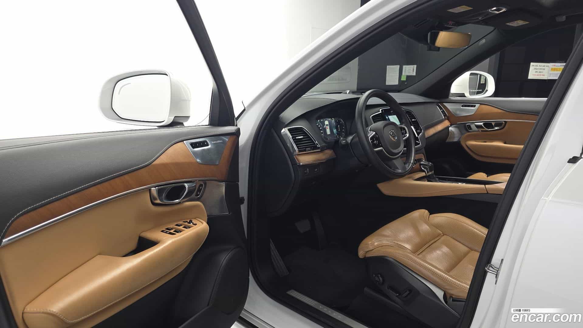 XC90 Volvo 2018.6-INNER-010