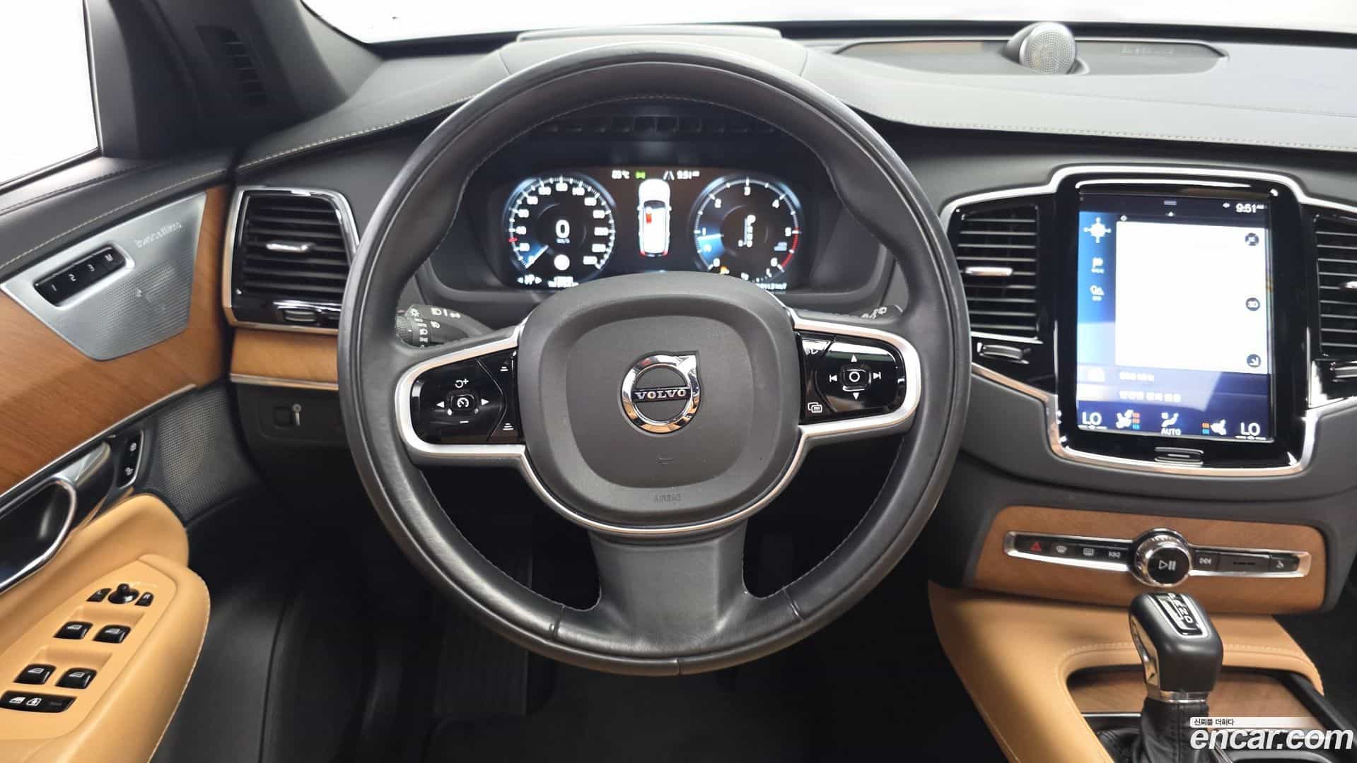 XC90 Volvo 2018.6-OPTION-017