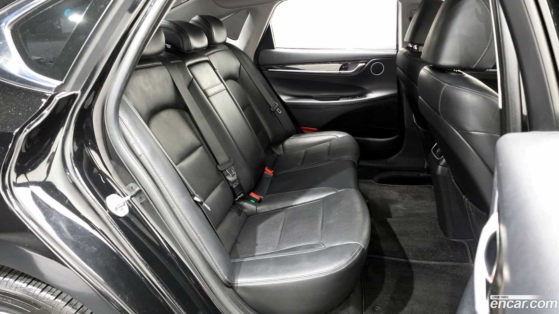 Grandeur Hyundai 2018.7-OPTION-016