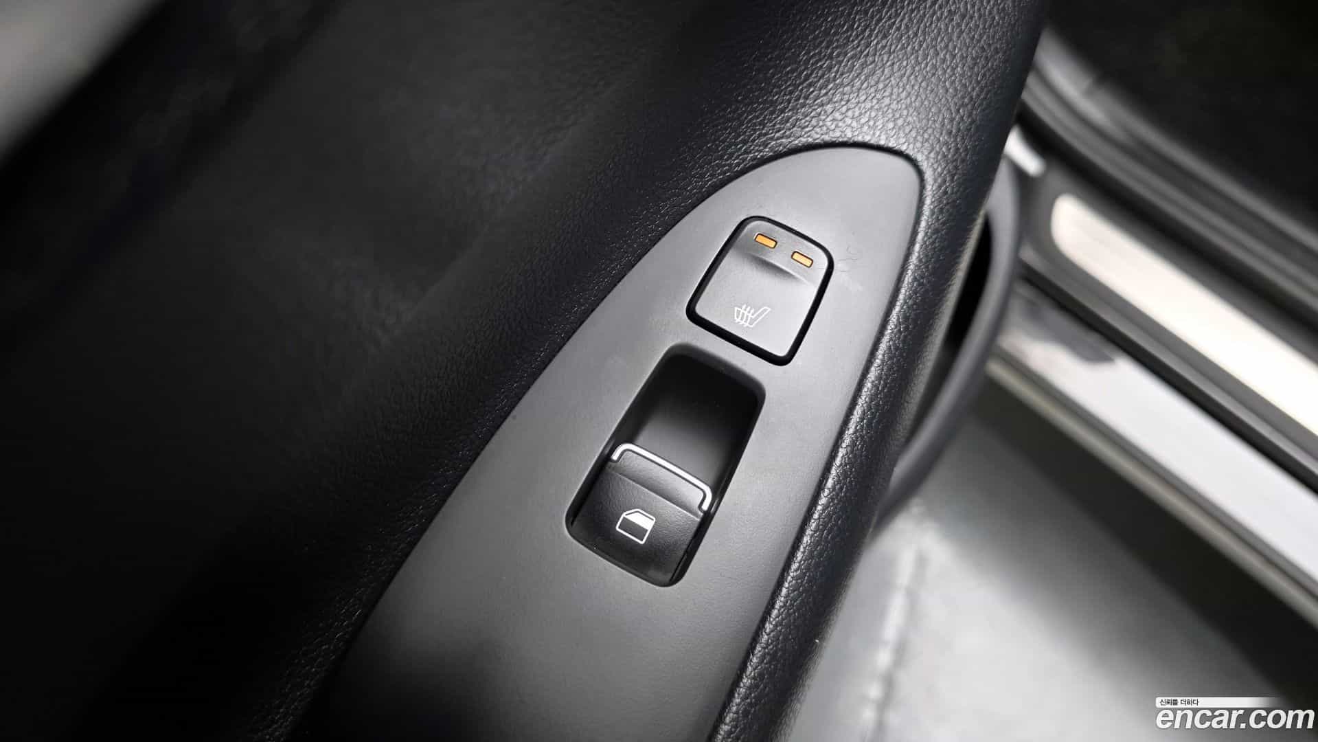 Grandeur Hyundai 2018.7-OPTION-023