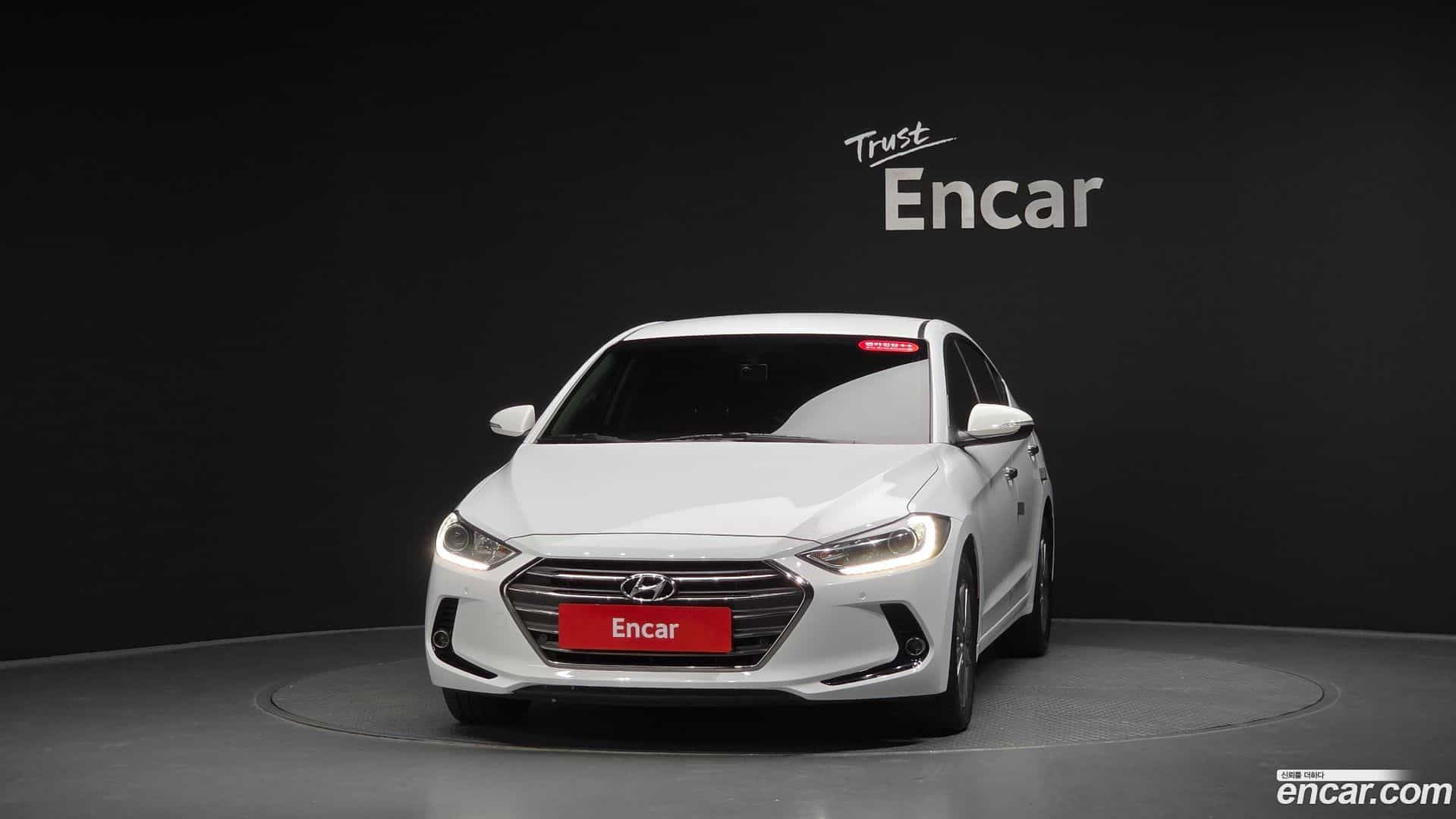 AVANTE Hyundai 2017.7-OUTER-003