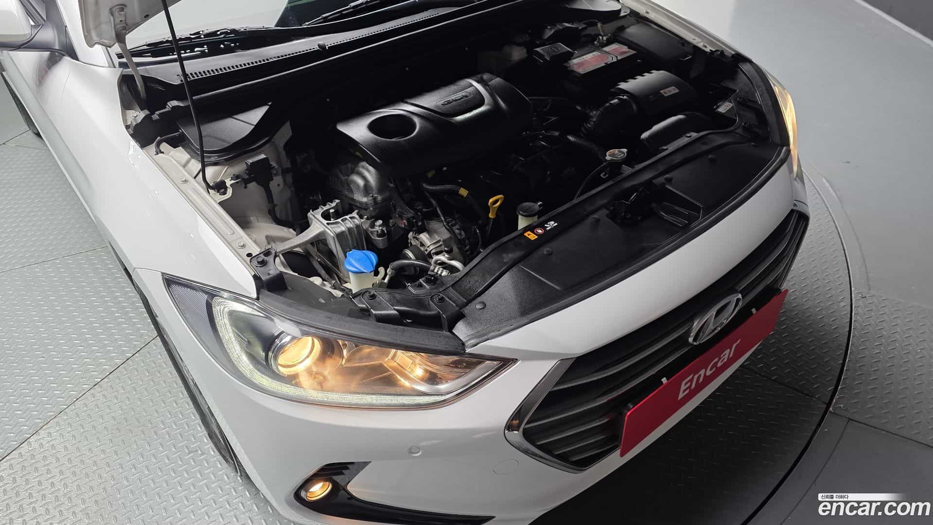 AVANTE Hyundai 2017.7-OUTER-006