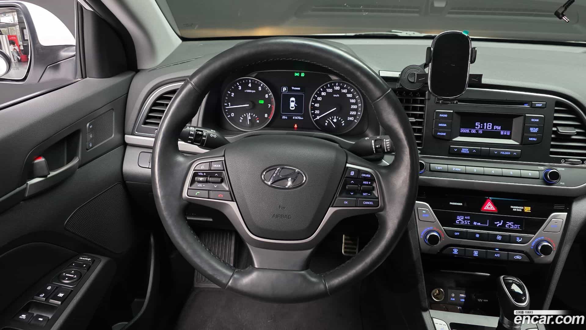 AVANTE Hyundai 2017.7-OPTION-017
