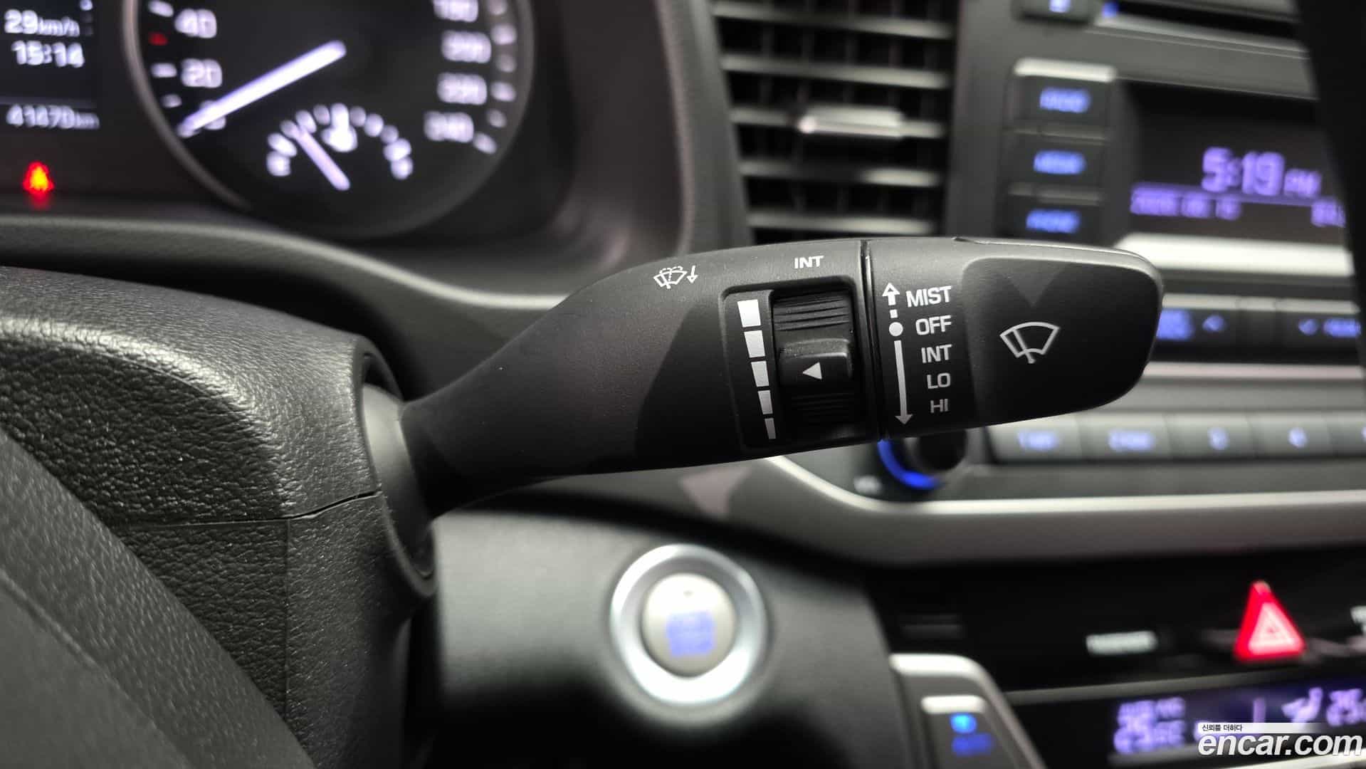 AVANTE Hyundai 2017.7-OPTION-043