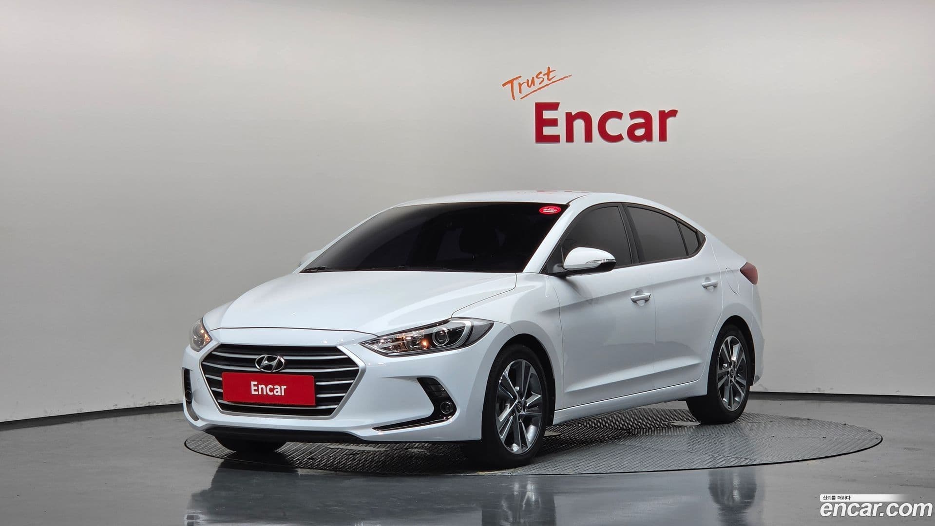 Main__Slider__Photo:AVANTE Hyundai 2017.7-0