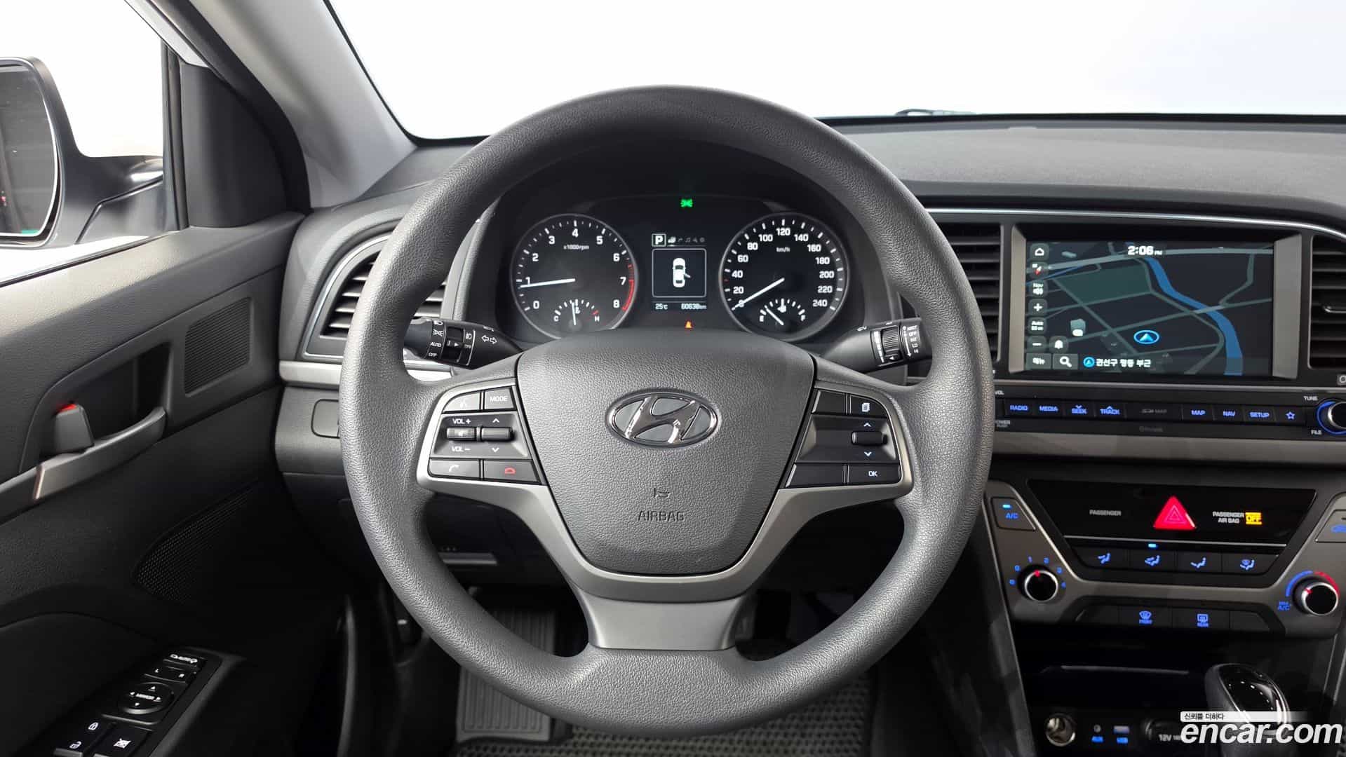 AVANTE Hyundai 2017.7-OPTION-016