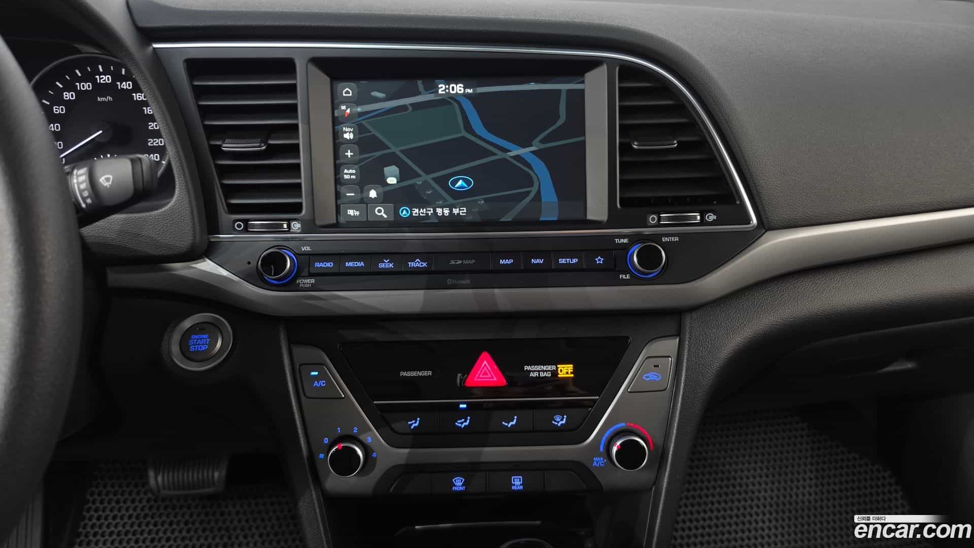 AVANTE Hyundai 2017.7-OPTION-017