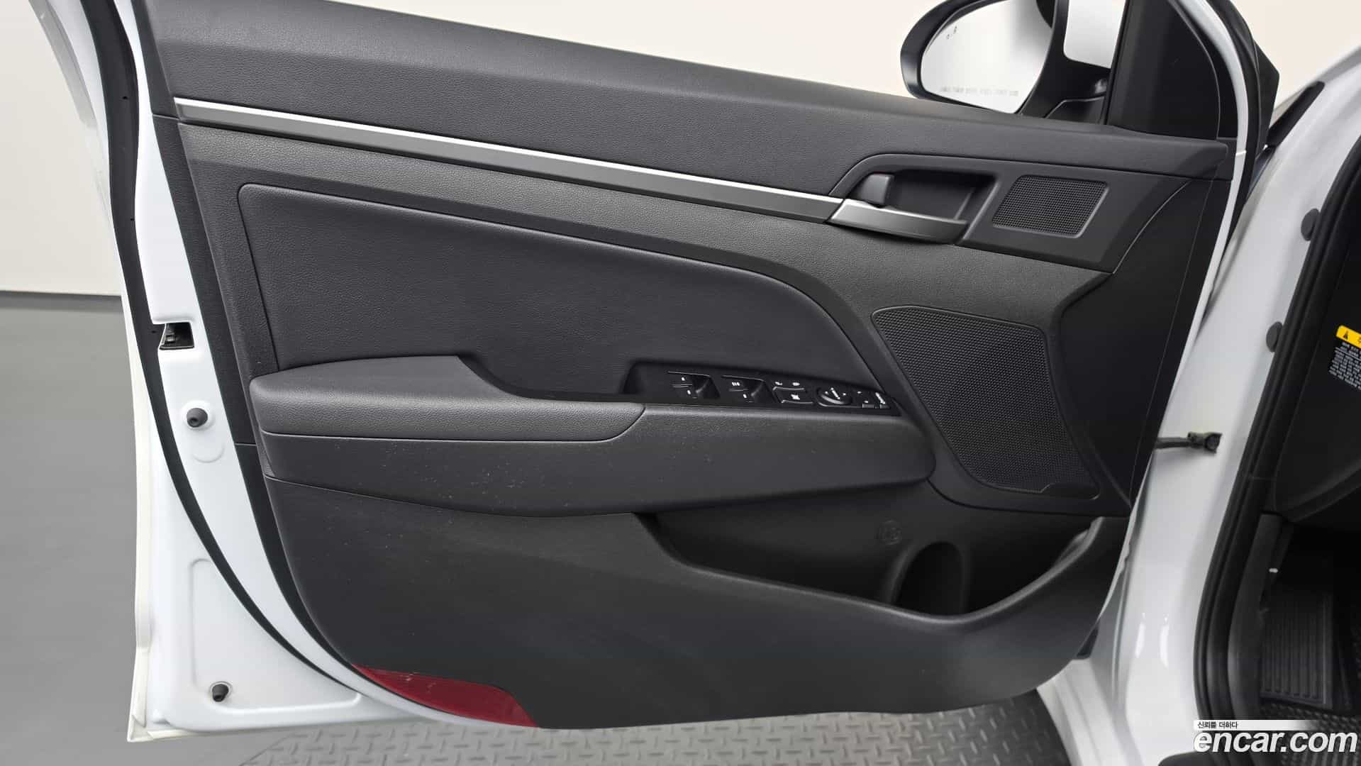 AVANTE Hyundai 2017.7-INNER-034