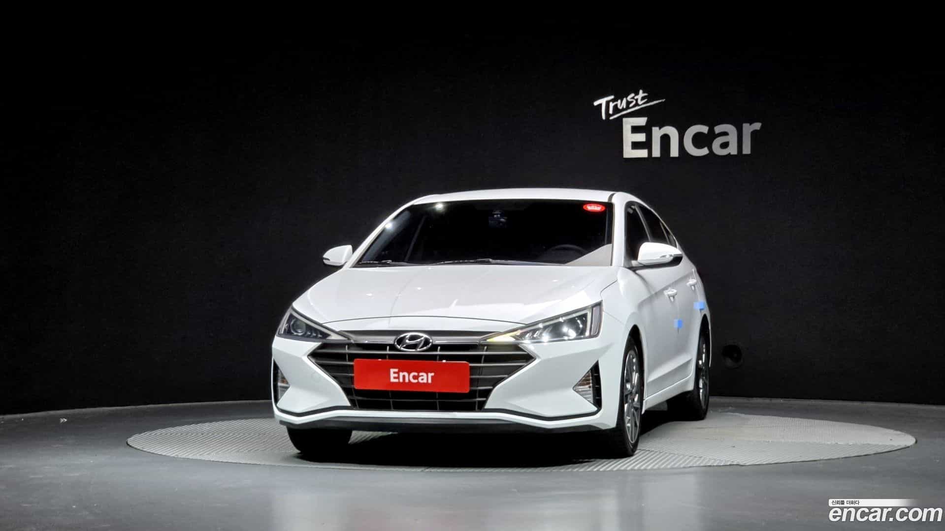 AVANTE Hyundai 2018.9-OUTER-003